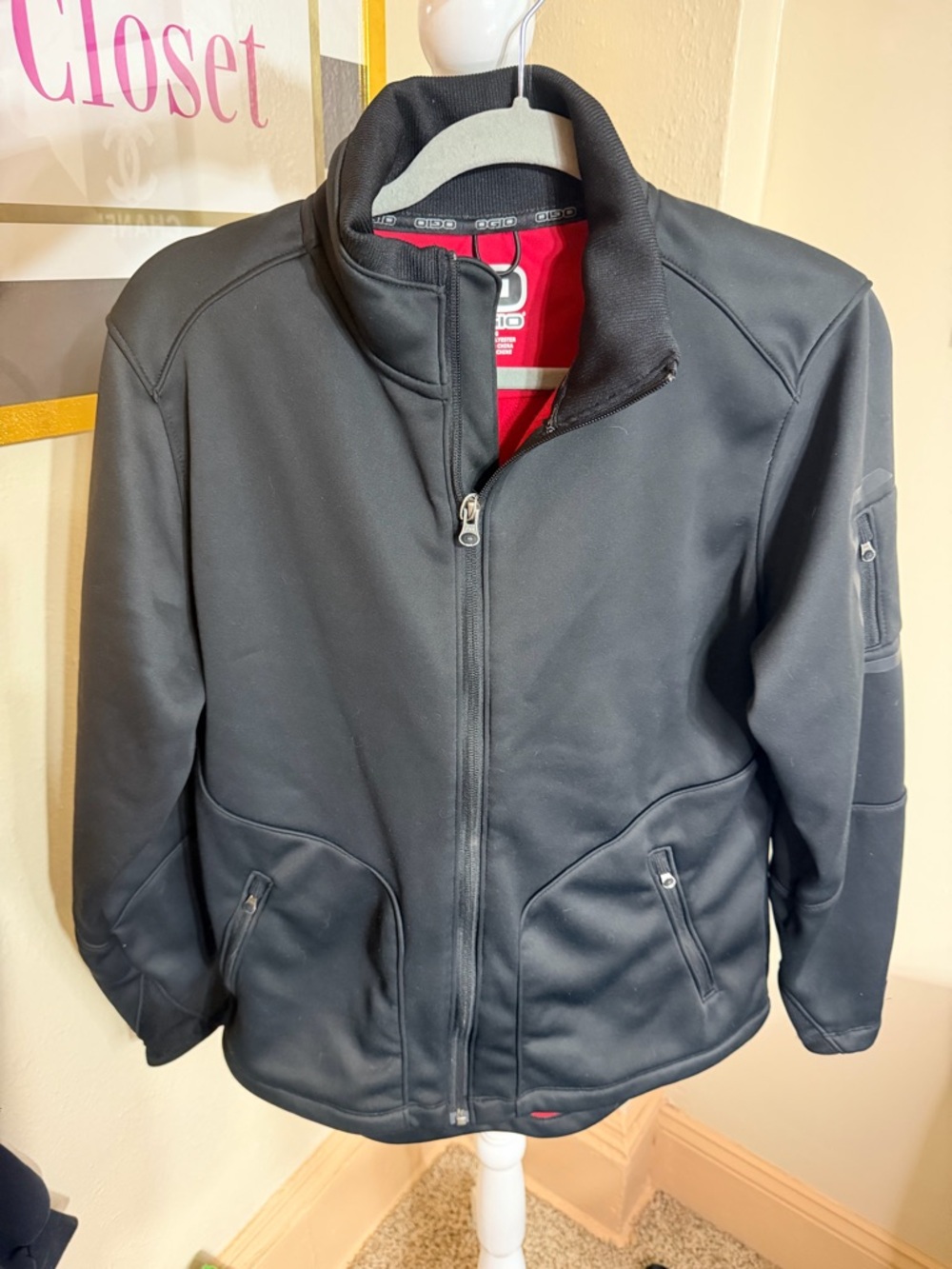 OGIO Men's Black Softshell Jacket with‎ Red Lining